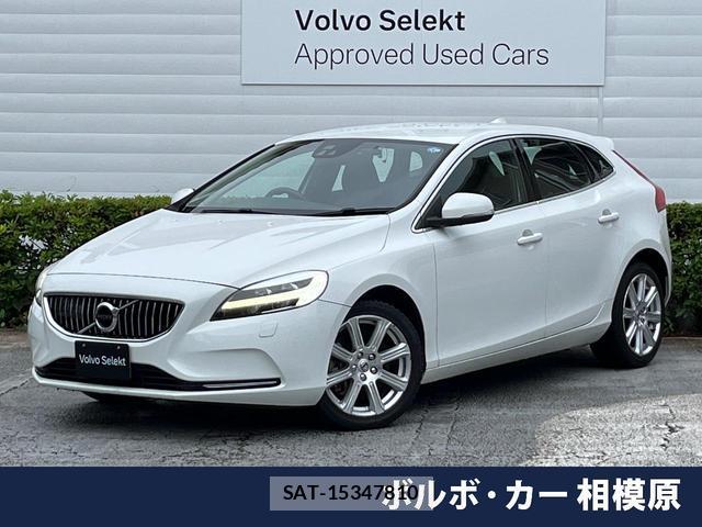 Volvo V40 2018-03 8769421-0