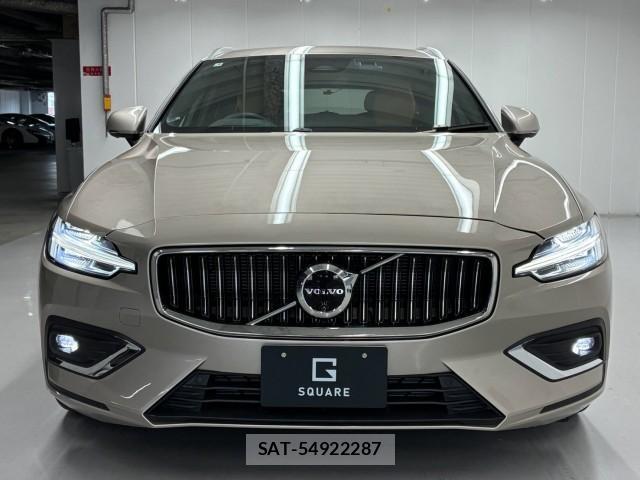 Volvo V60 2023-06 8769369-17