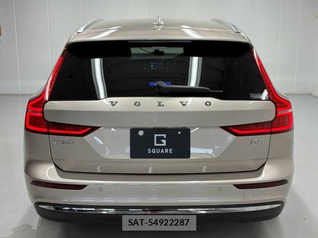 Volvo V60 2023-06 8769369-18
