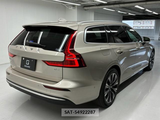Volvo V60 2023-06 8769369-8
