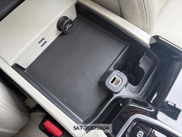 Volvo V60 2021-05 8769962-4