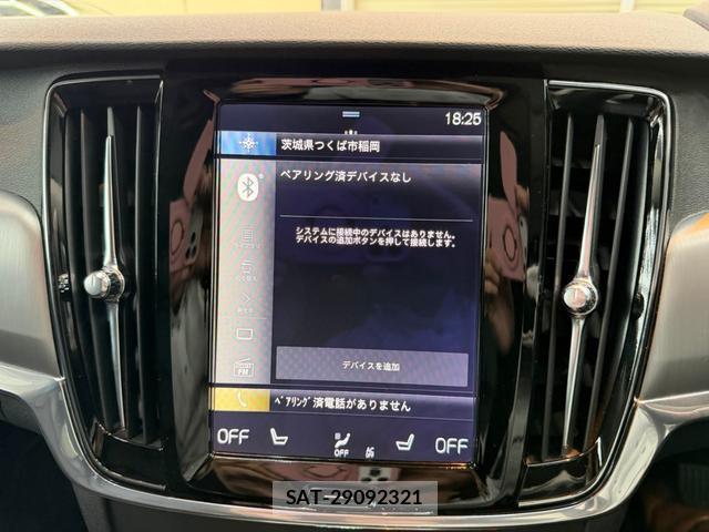 Volvo V90 2018-02 8770063-5