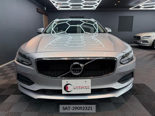 Volvo V90 2018-02 8770063-6