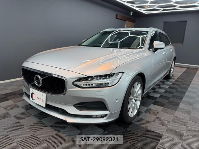 Volvo V90 2018-02 8770063-7