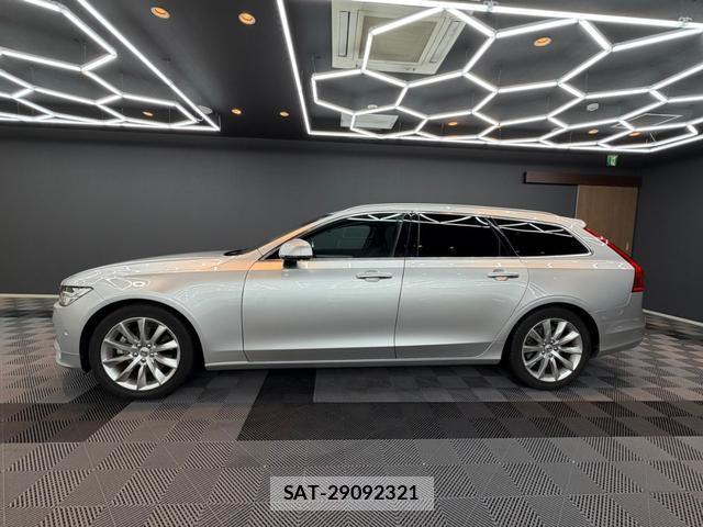 Volvo V90 2018-02 8770063-8