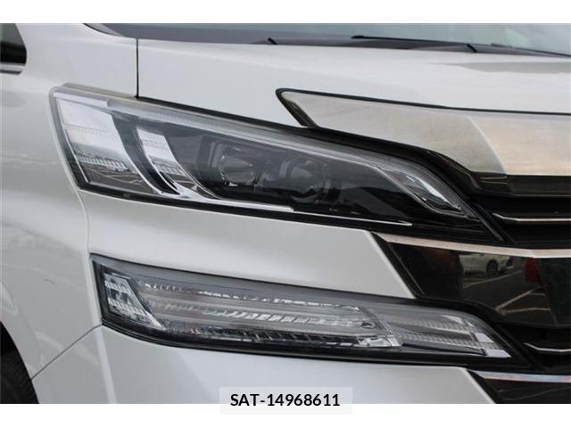 Toyota VELLFIRE 2017-09 8769695-11