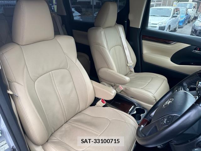Toyota VELLFIRE 2017-03 8769736-12