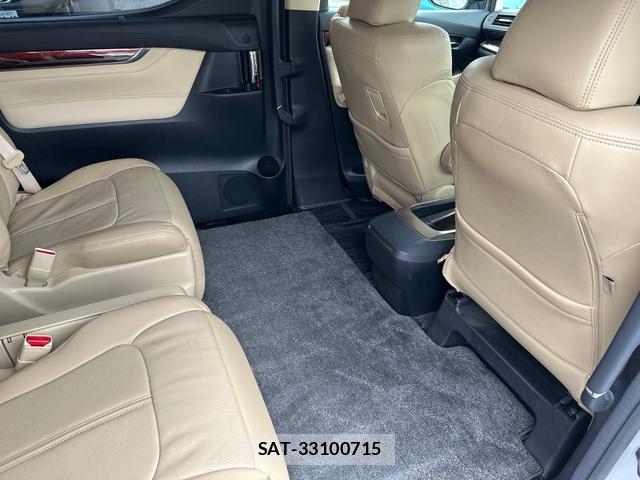Toyota VELLFIRE 2017-03 8769736-16