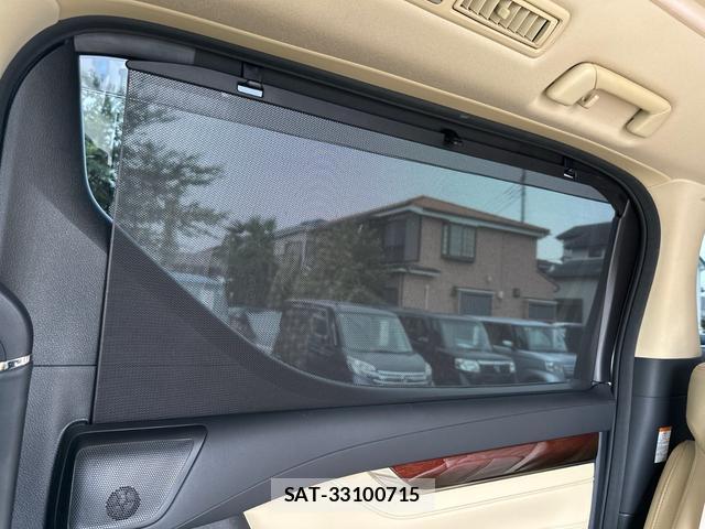 Toyota VELLFIRE 2017-03 8769736-17