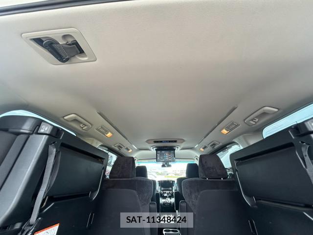 Toyota VELLFIRE 2019-10 8769939-16