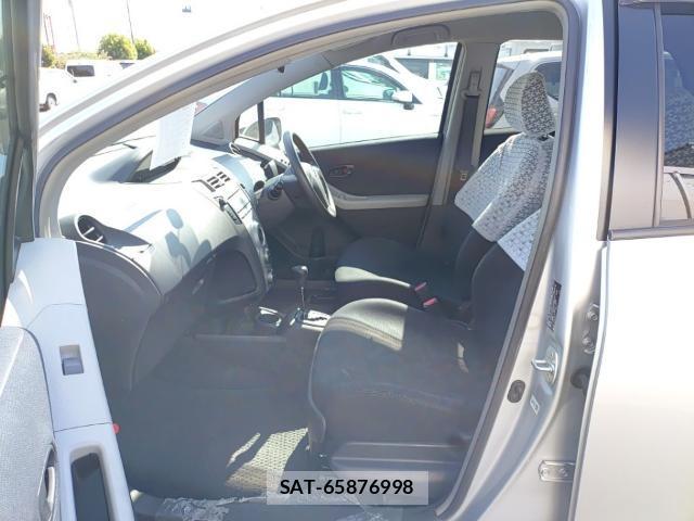 Toyota VITZ 2007-08 8768942-15