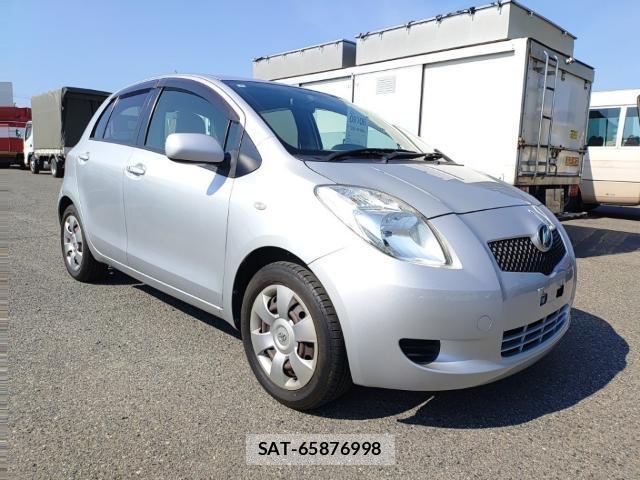 Toyota VITZ 2007-08 8768942-3