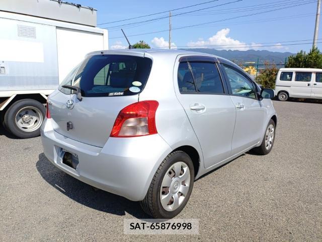 Toyota VITZ 2007-08 8768942-4