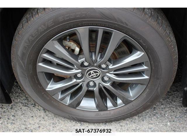 Toyota VOXY 2023-09 8768684-19