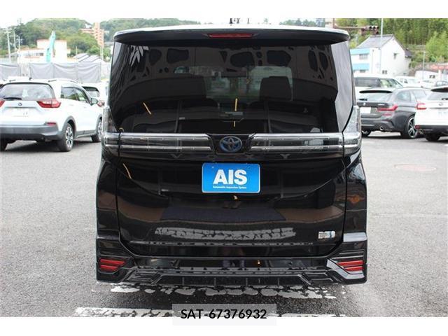 Toyota VOXY 2023-09 8768684-8