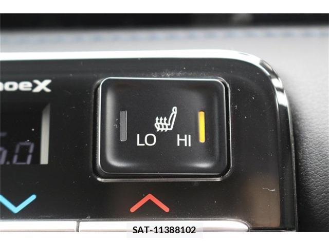 Toyota VOXY 2024-04 8769033-5