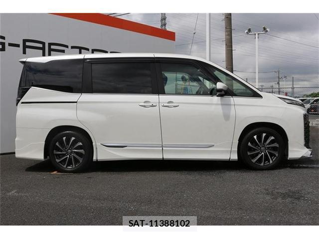Toyota VOXY 2024-04 8769033-8
