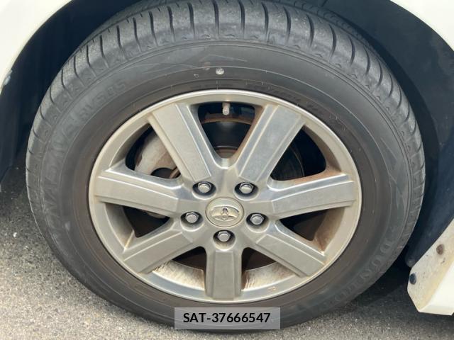 Toyota VOXY 2010-02 8769178-5