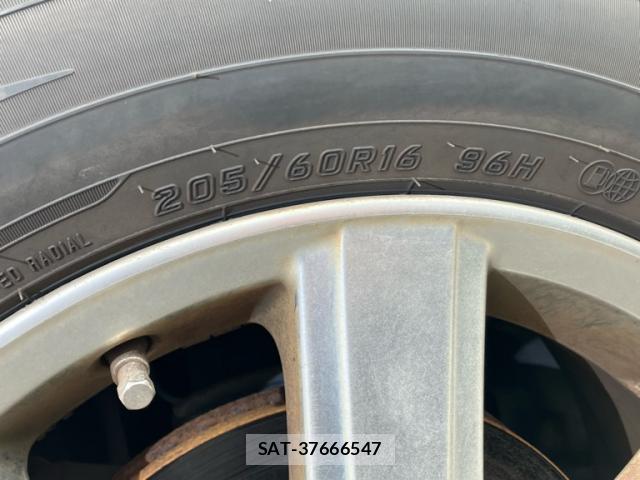 Toyota VOXY 2010-02 8769178-6