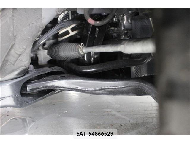 Toyota VOXY 2022-09 8769357-19