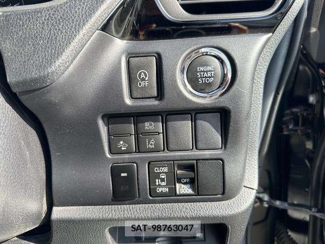 Toyota VOXY 2021-06 8769395-8