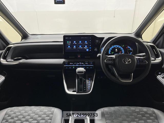 Toyota VOXY 2023-10 8769398-1