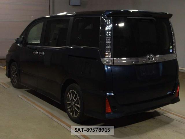 Toyota VOXY 2015-02 8769680-4