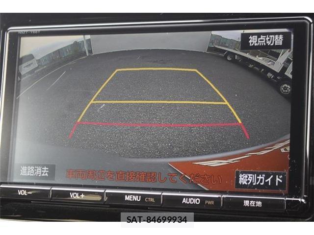 Toyota VOXY 2017-10 8769765-2