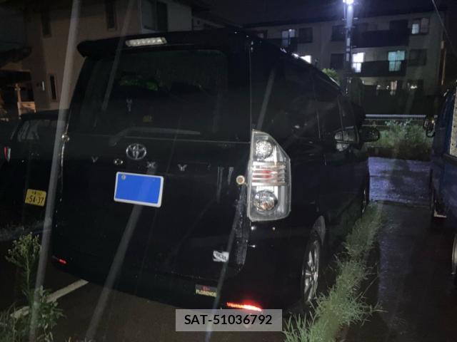 Toyota VOXY 2008-03 8769790-13