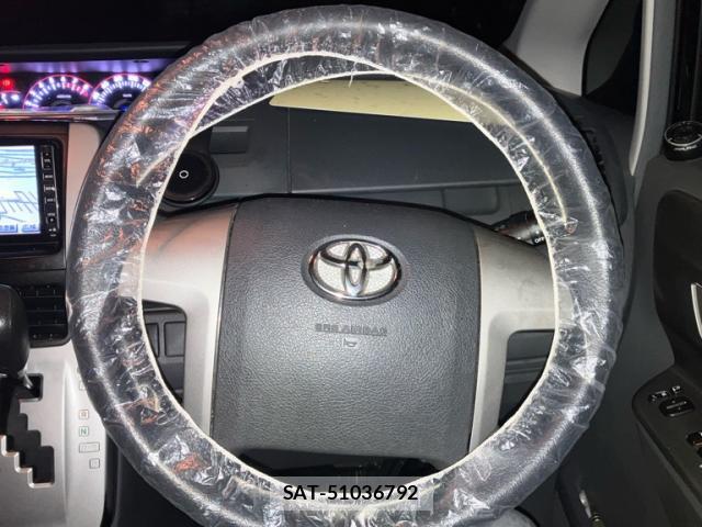 Toyota VOXY 2008-03 8769790-7