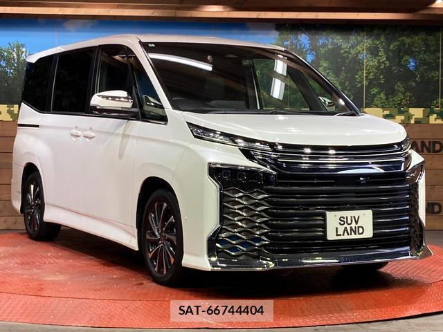Toyota VOXY 2022-03 8769797-15