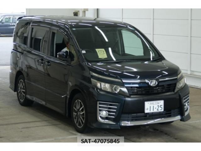 Toyota VOXY 2014-01 8769879-0
