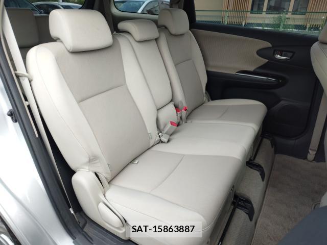 Toyota WISH 2013-05 8768716-11