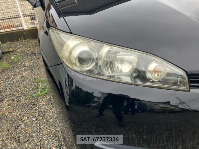 Toyota WISH 2011-07 8769172-13
