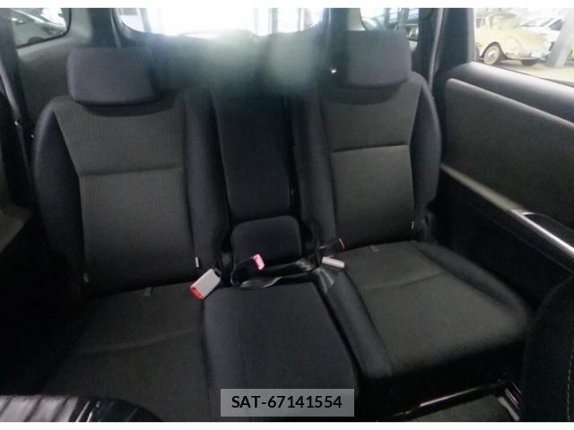 Toyota WISH 2011-08 8769930-3