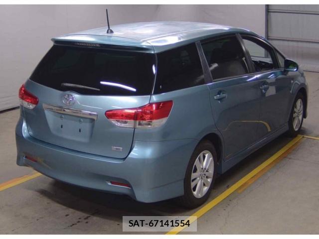 Toyota WISH 2011-08 8769930-5