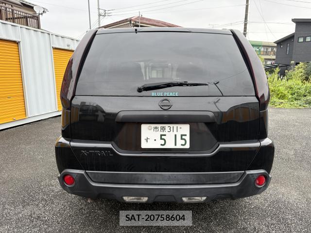 Nissan X-TRAIL 2012-10 8769648-1