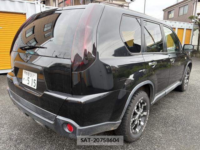 Nissan X-TRAIL 2012-10 8769648-13