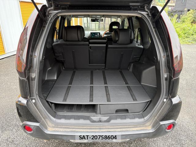 Nissan X-TRAIL 2012-10 8769648-18