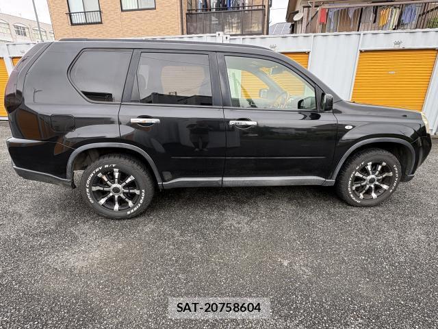 Nissan X-TRAIL 2012-10 8769648-3