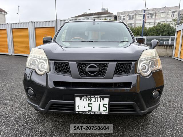 Nissan X-TRAIL 2012-10 8769648-9