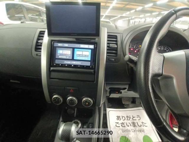 Nissan X-TRAIL 2011-06 8769936-6