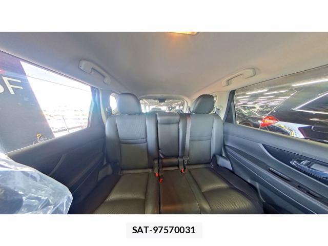 Nissan X-TRAIL 2017-09 8770058-6