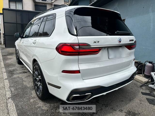Bmw X7 2022-04 8769138-2