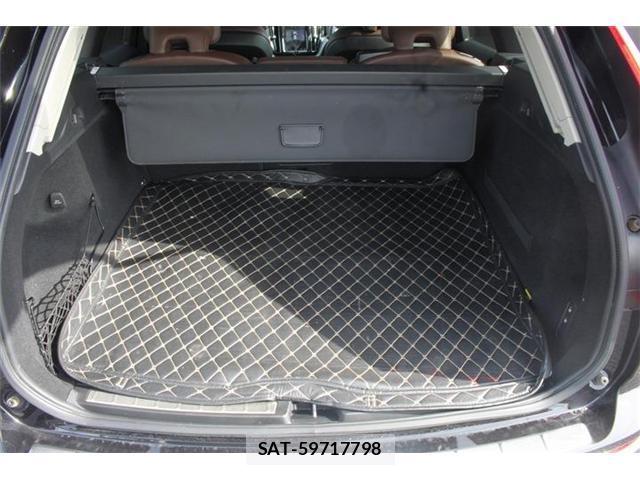 Volvo XC60 2018-10 8769699-14