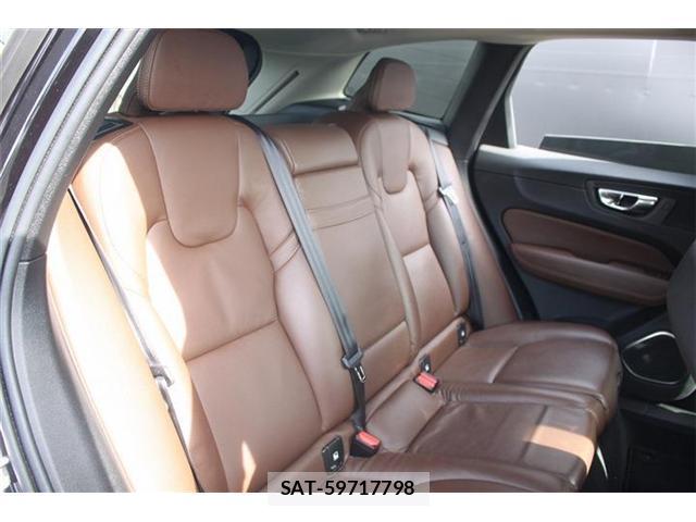 Volvo XC60 2018-10 8769699-18