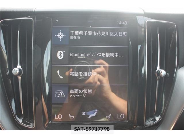 Volvo XC60 2018-10 8769699-2
