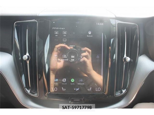 Volvo XC60 2018-10 8769699-3
