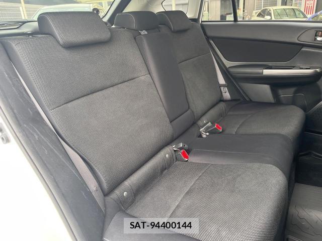Subaru XV 2015-07 8769423-10