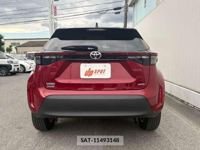 Toyota YARIS CROSS 2023-07 8769360-10